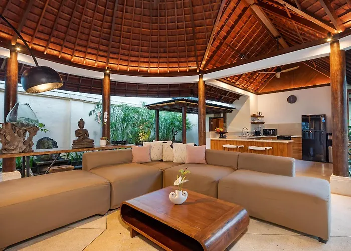 Kubu Cempaka Putih Villa *